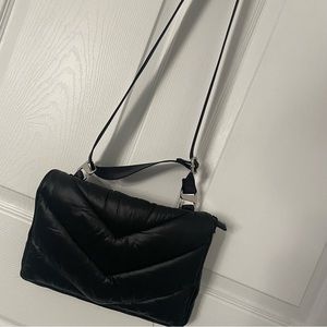 Caraa x Athleta Crossbody Bag Black Puffer Rare